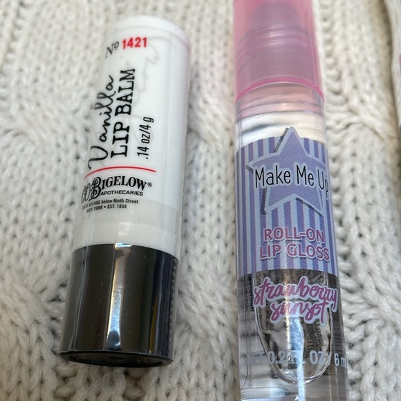 New Unused Lip gloss/balms lot of 4. Vanilla strawberry burst cocoa kiss lemon - Picture 2 of 6